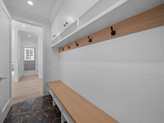 2009 Robincrest Lane, Glenview, IL 60025