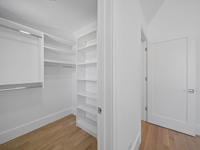 2009 Robincrest Lane, Glenview, IL 60025