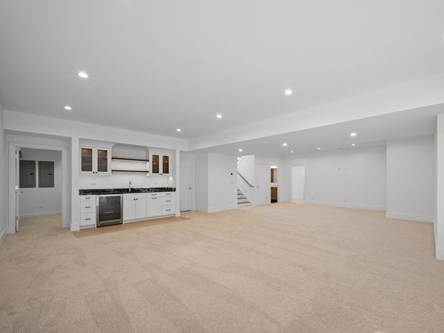 2009 Robincrest Lane, Glenview, IL 60025