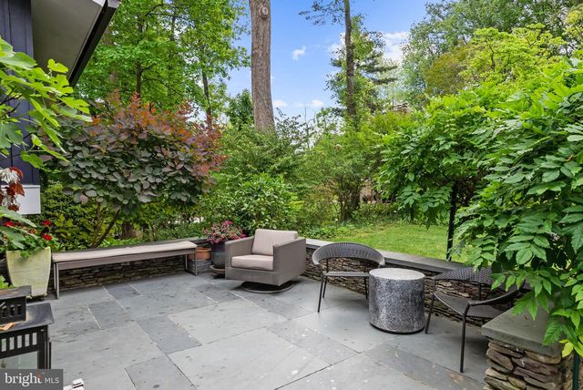 8034 PARK OVERLOOK DR, Bethesda, MD 20817