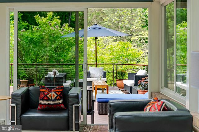 8034 PARK OVERLOOK DR, Bethesda, MD 20817