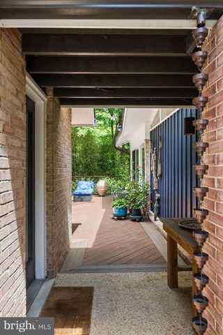 8034 PARK OVERLOOK DR, Bethesda, MD 20817