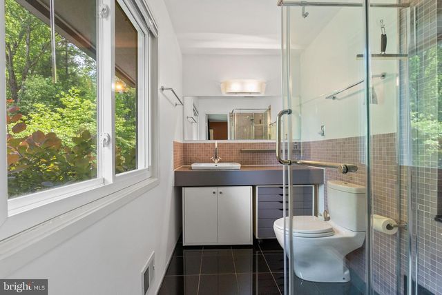 8034 PARK OVERLOOK DR, Bethesda, MD 20817
