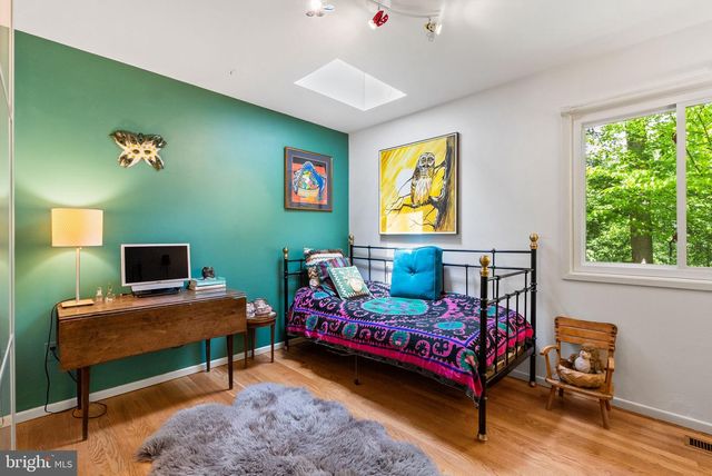 8034 PARK OVERLOOK DR, Bethesda, MD 20817