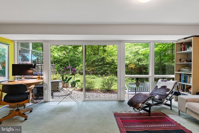 8034 PARK OVERLOOK DR, Bethesda, MD 20817