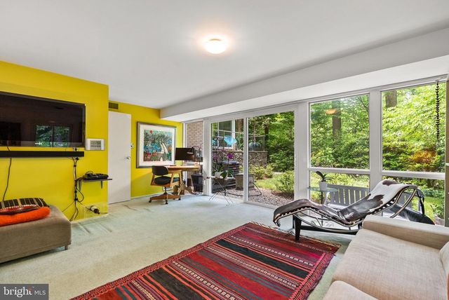 8034 PARK OVERLOOK DR, Bethesda, MD 20817