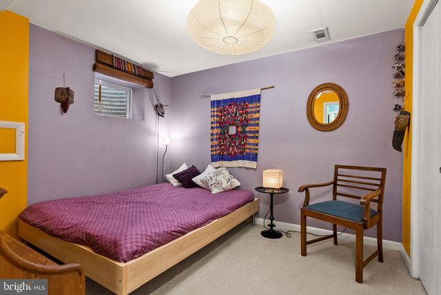 8034 PARK OVERLOOK DR, Bethesda, MD 20817