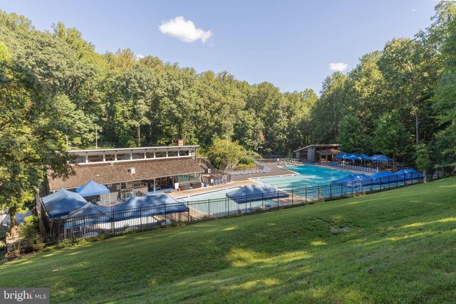 8034 PARK OVERLOOK DR, Bethesda, MD 20817