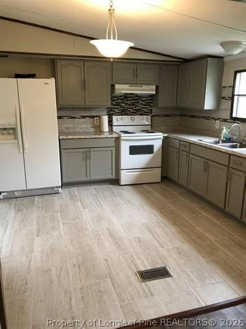 102 Singletary Street, Raeford, NC 28376