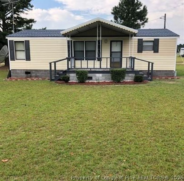 102 Singletary Street, Raeford, NC 28376