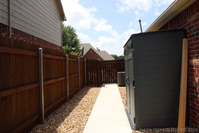 2011 W 120th Street S, Jenks, OK 74037