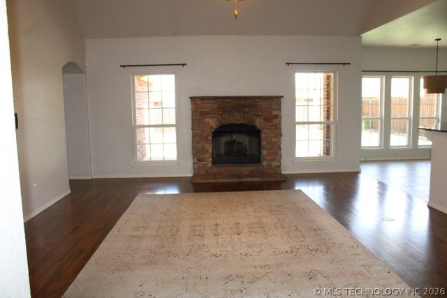 2011 W 120th Street S, Jenks, OK 74037