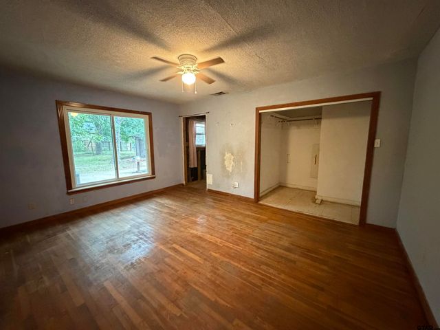 726 Nacogdoches St., Jacksonville, TX 75766