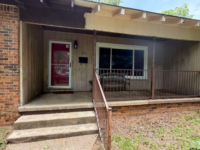 726 Nacogdoches St., Jacksonville, TX 75766