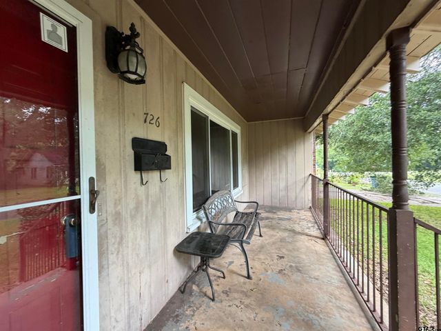 726 Nacogdoches St., Jacksonville, TX 75766