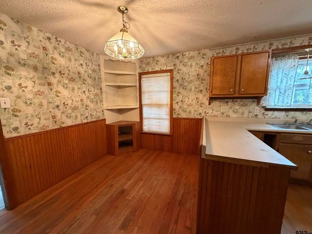 726 Nacogdoches St., Jacksonville, TX 75766
