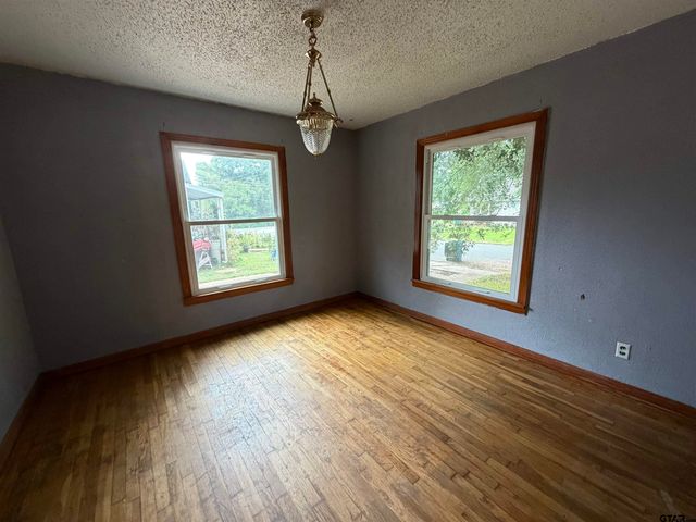 726 Nacogdoches St., Jacksonville, TX 75766