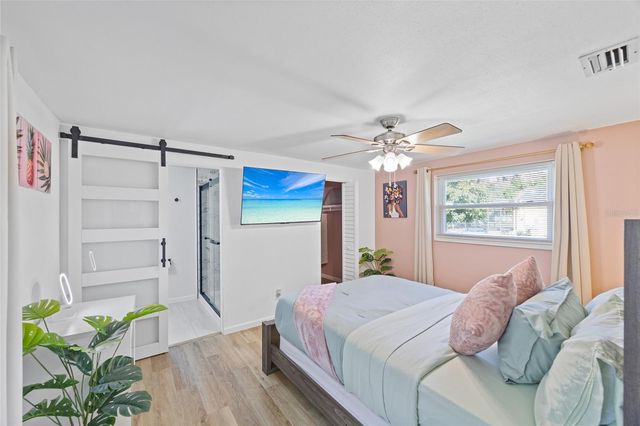 8714 W LANWAY DRIVE, Tampa, FL 33637