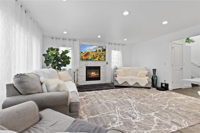 8254 Breeze Loop, Blaine, WA 98230