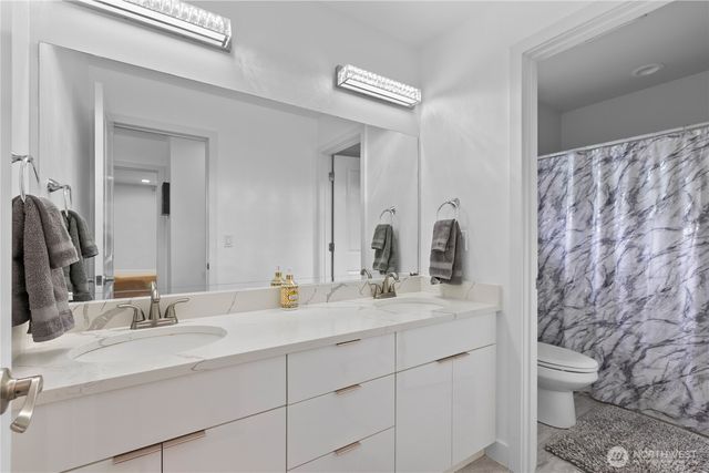 8254 Breeze Loop, Blaine, WA 98230