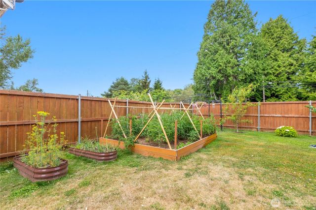 8254 Breeze Loop, Blaine, WA 98230