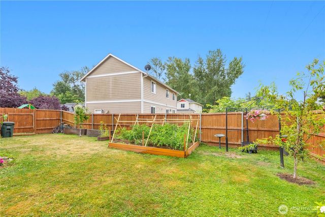 8254 Breeze Loop, Blaine, WA 98230