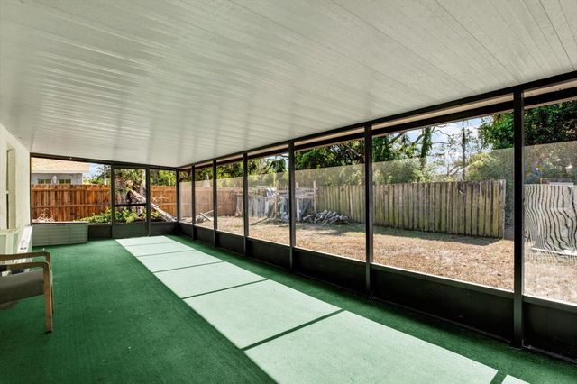 8547 QUEEN BROOKS COURT, Temple Terrace, FL 33637