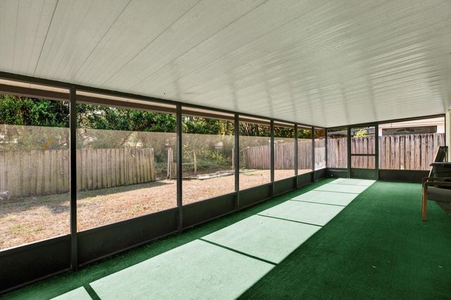 8547 QUEEN BROOKS COURT, Temple Terrace, FL 33637