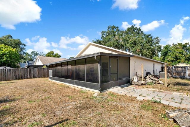 8547 QUEEN BROOKS COURT, Temple Terrace, FL 33637