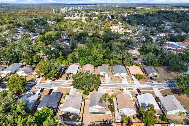 8547 QUEEN BROOKS COURT, Temple Terrace, FL 33637