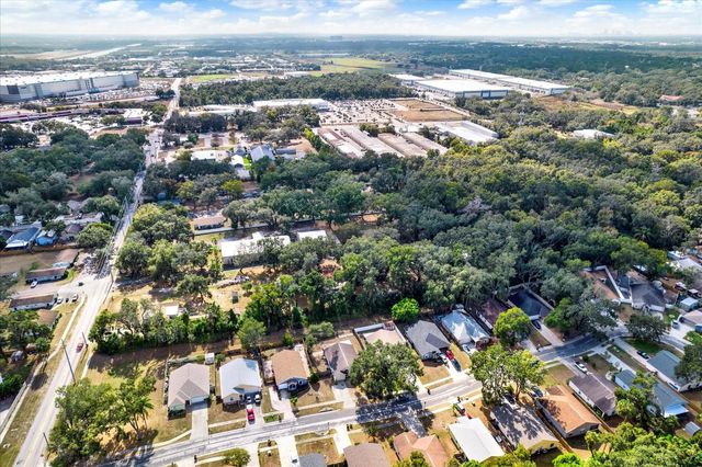 8547 QUEEN BROOKS COURT, Temple Terrace, FL 33637