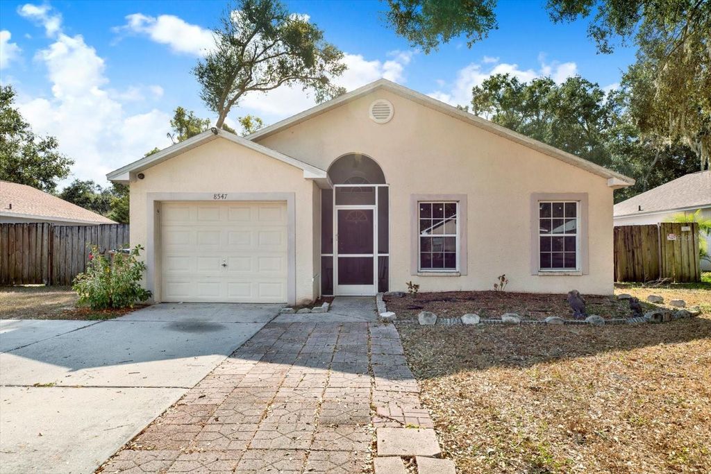 8547 QUEEN BROOKS COURT, Temple Terrace, FL 33637