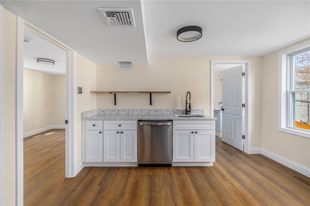 41 East Transit Street, Providence, RI 02906