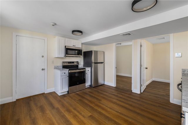 41 East Transit Street, Providence, RI 02906