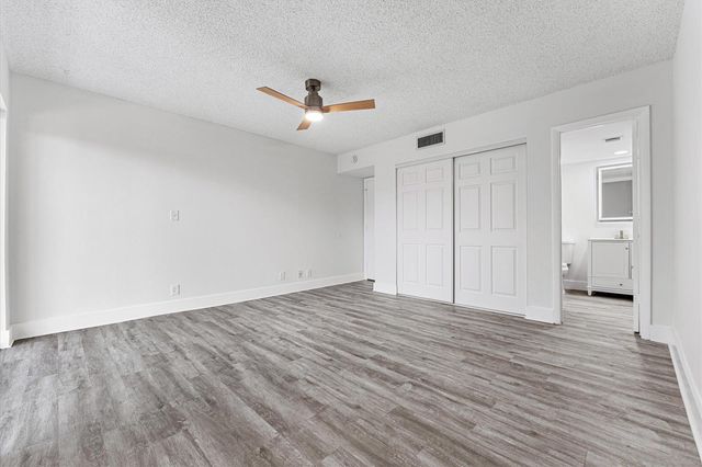 200 Jacaranda Country Club Drive 3c, Plantation, FL 33324