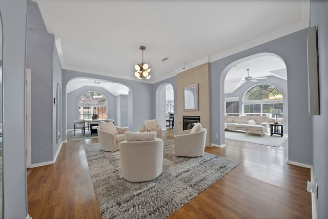 409 Bryce Lane, Arlington, TX 76013
