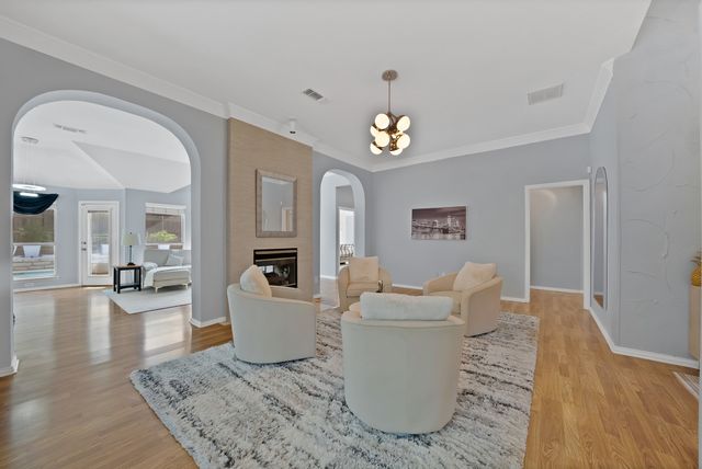 409 Bryce Lane, Arlington, TX 76013