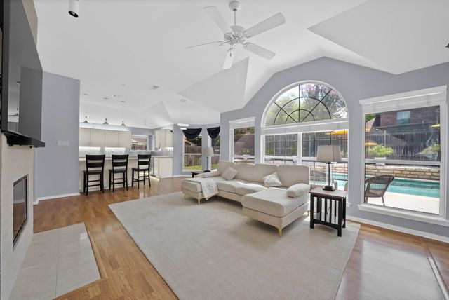 409 Bryce Lane, Arlington, TX 76013