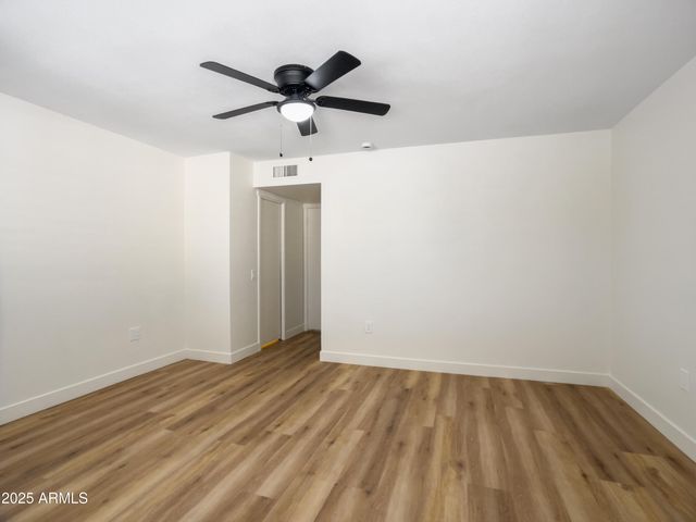 17615 N WHISPERING OAKS Drive, Sun City West, AZ 85375