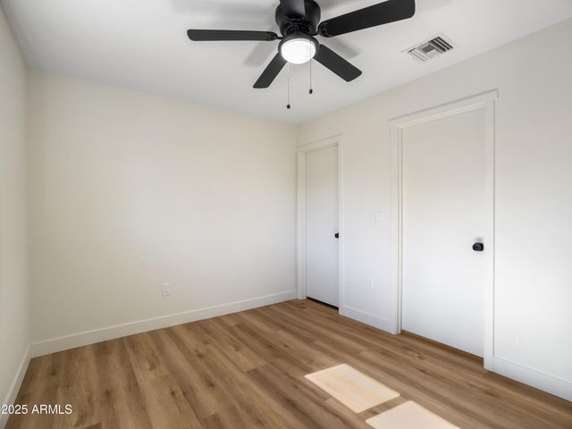 17615 N WHISPERING OAKS Drive, Sun City West, AZ 85375