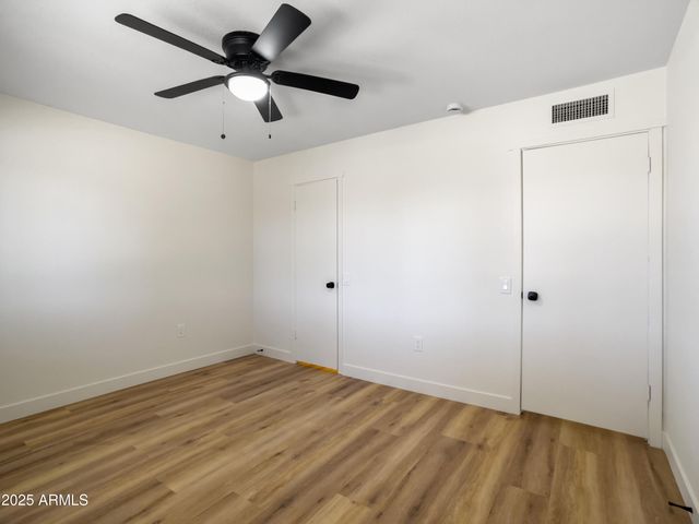 17615 N WHISPERING OAKS Drive, Sun City West, AZ 85375