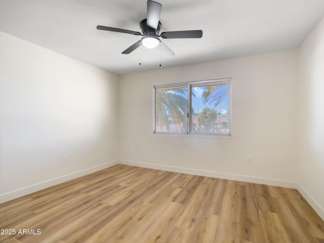 17615 N WHISPERING OAKS Drive, Sun City West, AZ 85375