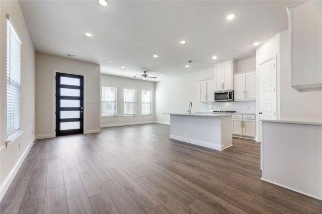 4704 Corriente Vista Lane, Mckinney, TX 75070