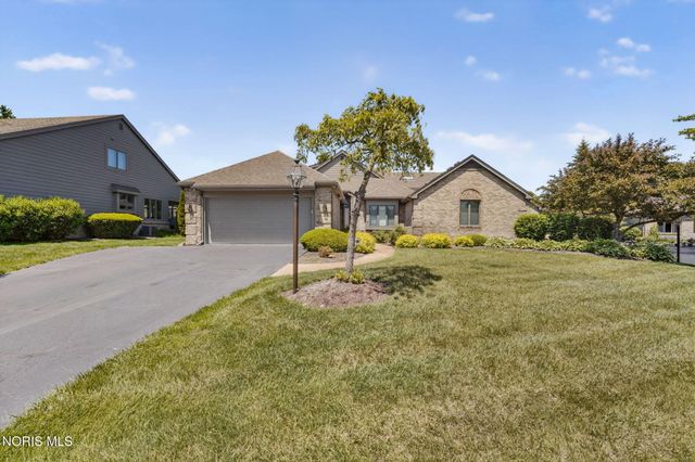 7402 Caracole Court, Sylvania, OH 43560