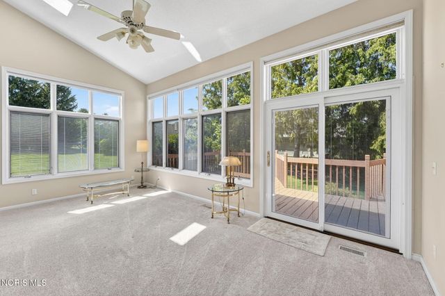 7402 Caracole Court, Sylvania, OH 43560
