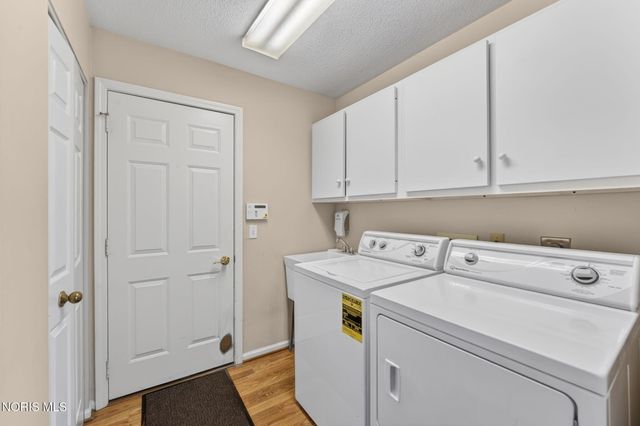 7402 Caracole Court, Sylvania, OH 43560