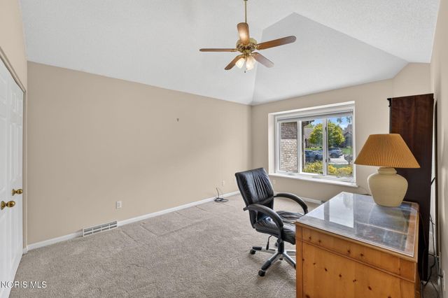 7402 Caracole Court, Sylvania, OH 43560