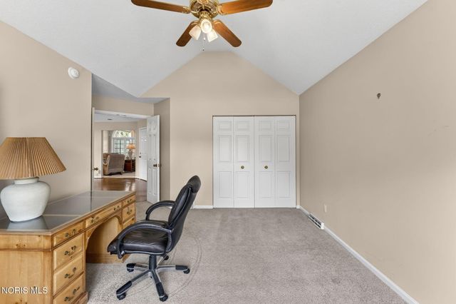 7402 Caracole Court, Sylvania, OH 43560