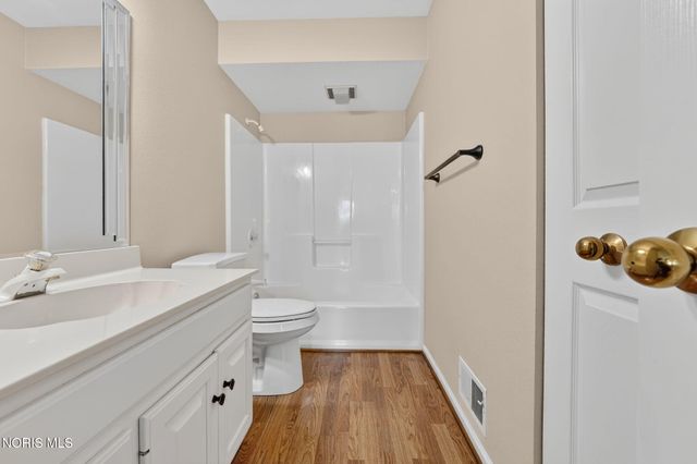 7402 Caracole Court, Sylvania, OH 43560