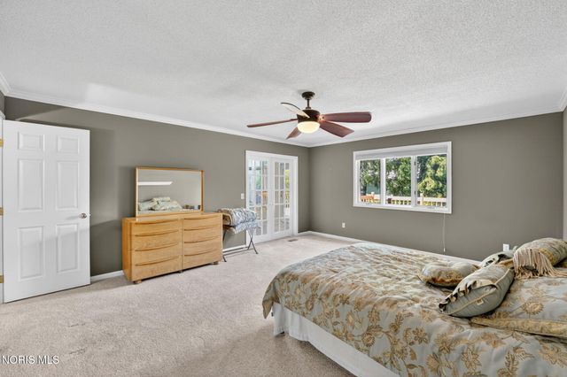 7402 Caracole Court, Sylvania, OH 43560